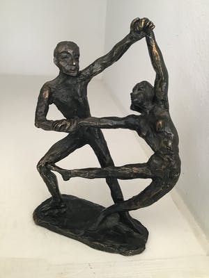 Astrid Veldhuyzen-Koppen - Sculptuur “ DANSPAAR “. Gesigneerd kopen? Bied vanaf 75!