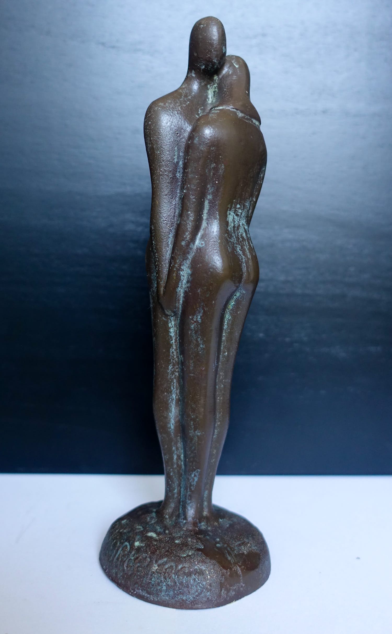 Pieter Kortekaas - "Innige omhelzing" verkocht voor € 145!