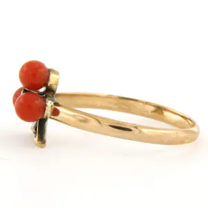 14k rosé gouden ring met koraal en roos geslepen diamanten tot. 0.03ct kopen? Bied vanaf 165!