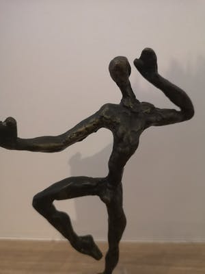 Brons (Onbekend) - Mannelijk sculptuur met onbekende inscriptie kopen? Bied vanaf 45!