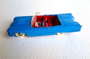 Curiosa - Dinky Toys - 3x Cabriolet+bestuurder- Ford en Triumph - Atlas/Mattel 1:43 +Doos kopen? Bied vanaf 1!
