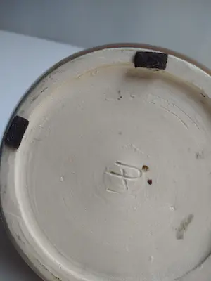 Niet of onleesbaar gesigneerd - Keramisch object kopen? Bied vanaf 1!