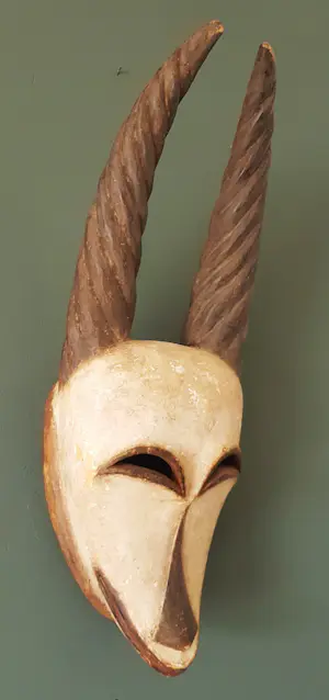 Kwele - masker kopen? Bied vanaf 35!