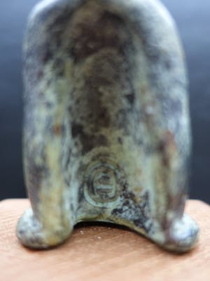 Brons (Onbekend) - langgerekt zittend brons kopen? Bied vanaf 60!