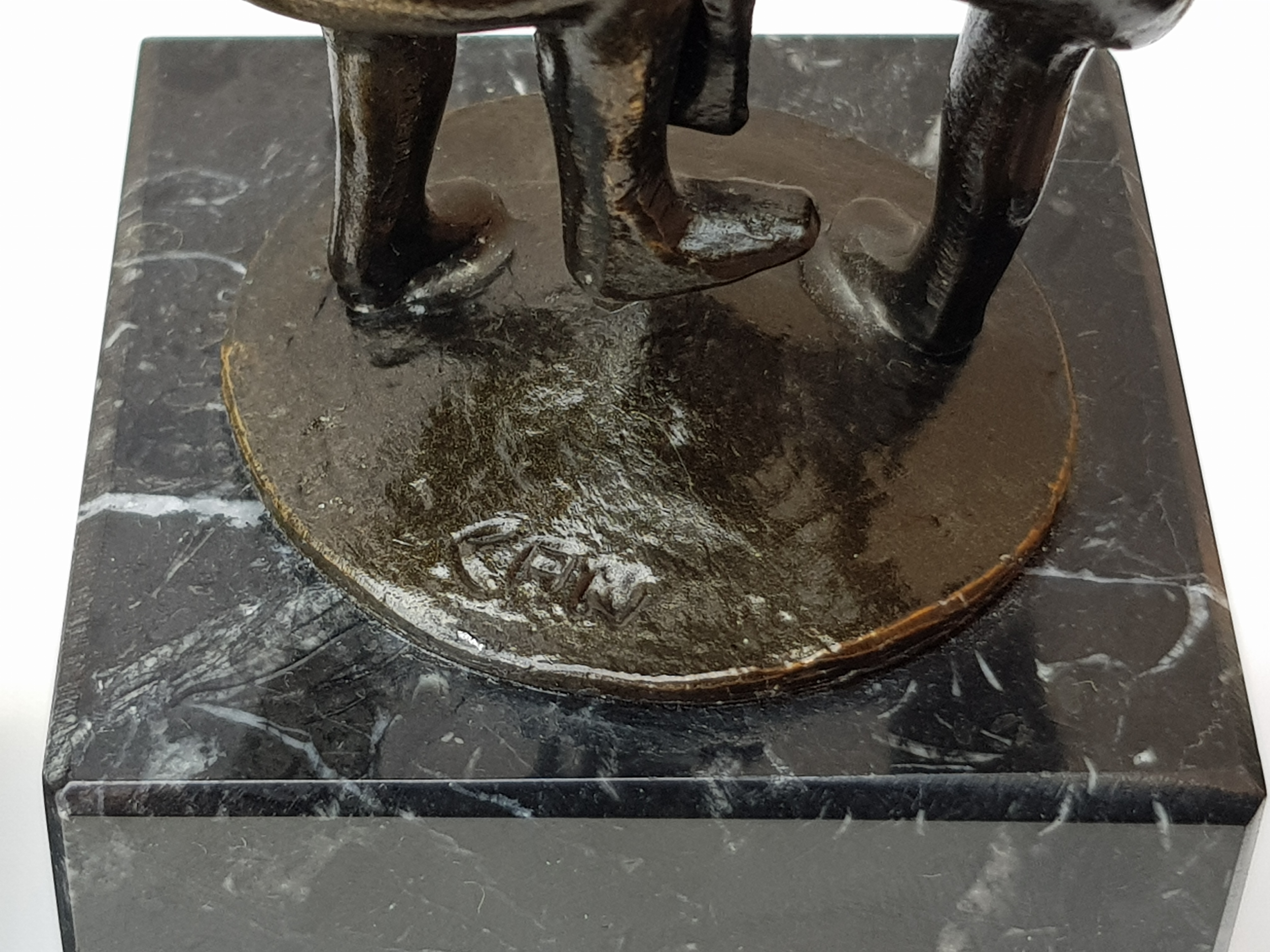 Corry Ammerlaan - Lot van 3 Sculpturen - Gesigneerd kopen? Bied vanaf 75!
