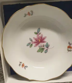 AcheterMeissen porzellan - 2 Prachtige Meissen schaaltjes nieuw in hun oorspronkelijke doosjes? Enchérissez de 55!