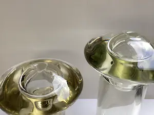 Niet of onleesbaar gesigneerd - 2 glazen objecten kopen? Bied vanaf 1!