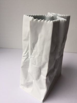 Tapio Wirkkala - Papieren Zak Vaas biscuit (mat) porselein voor Rosenthal 1977 h 19 cm kopen? Bied vanaf 69!