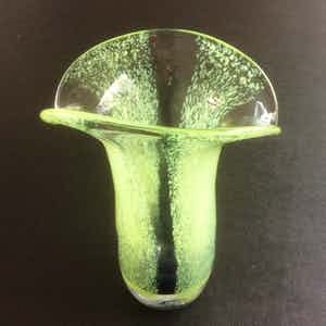 Niet of onleesbaar gesigneerd - DESIGN VAAS verkocht voor € 10!