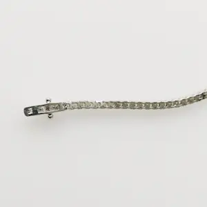AcheterTennisarmband 2,00 ct? Enchérissez de 2200!