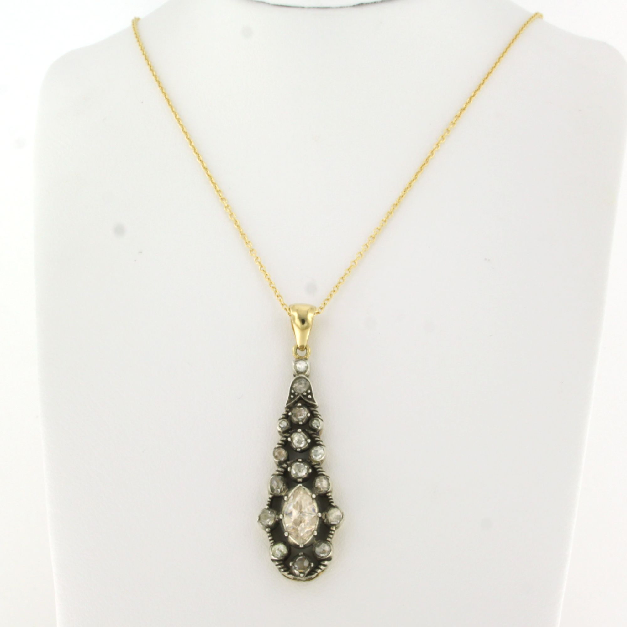 14k gouden collier en goud met zilveren hanger met roos diamanten tot. 0.50ct kopen? Bied vanaf 850!