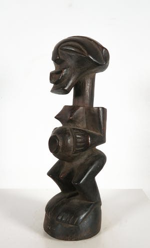 Songye - Houten Nkisi fetisj beeld met navelruimte voor magische stoffen kopen? Bied vanaf 1!