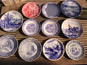 Villeroy en Boch - 11 borden van Villeroy & Boch, Boch en Boch Freres verkocht voor € 50!