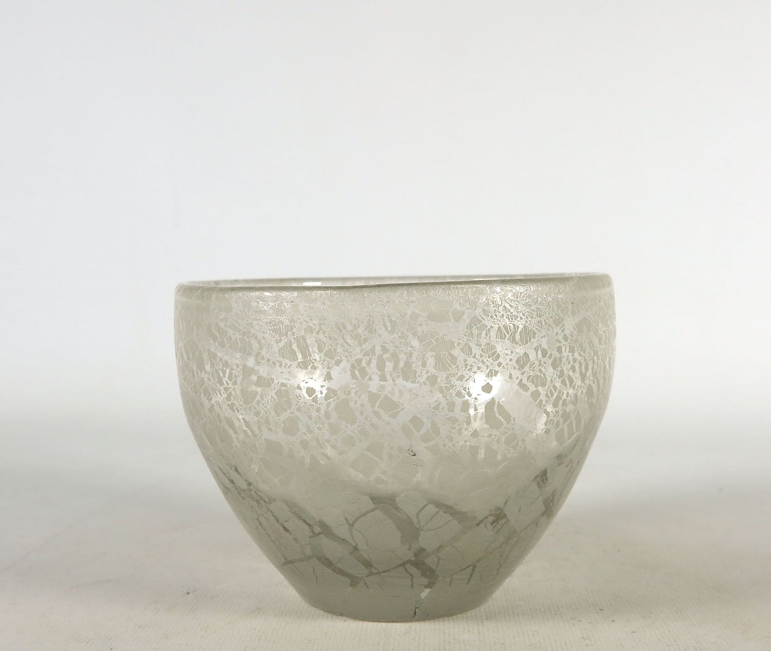 Andries Dirk Copier Glas, Kommetje met tincraquelé kopen? Bied vanaf 60!