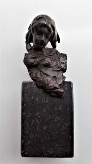 Astrid Veldhuyzen-Koppen - Buste vrouw met hoofddoek - Beeld verkocht voor € 10!