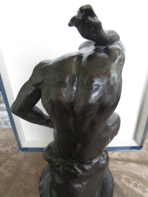 Niet of onleesbaar gesigneerd - Bronzen figuur...... vertwijfeling kopen? Bied vanaf 1!