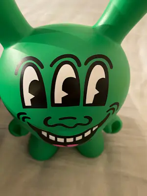 Keith Haring - Kidrobot Three Eyed Monster 8" Dunny Green kopen? Bied vanaf 250!