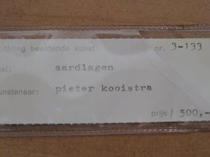 Pieter Kooistra - Friese alleskunner- Gemengde techniek 1970 - "Aardlagen" gesigneerd kopen? Bied vanaf 10!