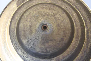 Niet of onleesbaar gesigneerd - Twee Fraaie Oude Bronzen Pen Kandelaars kopen? Bied vanaf 1!