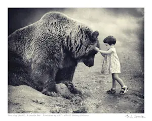 Sarolta Ban - 'Bear Hug' (2013) kopen? Bied vanaf 75!