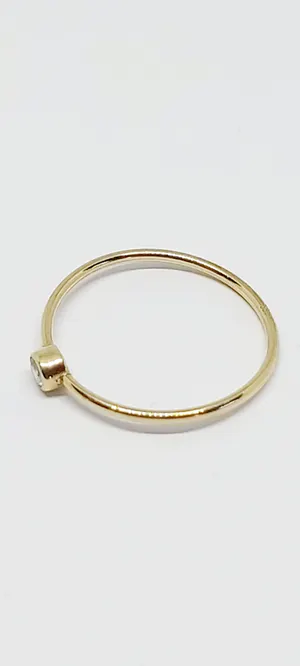 14 kt Geelgouden Ring Met Zirkonia kopen? Bied vanaf 55!