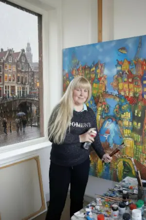 Elva Polyakova - Girl in Amsterdam kopen? Bied vanaf 300!