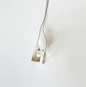 Ted Noten - Fly on cloudy pearl kopen? Bied vanaf 375!