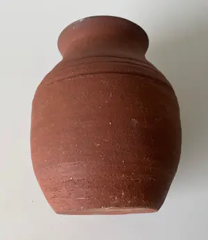 Niet of onleesbaar gesigneerd - Studio Keramisch vaasje kopen? Bied vanaf 1!