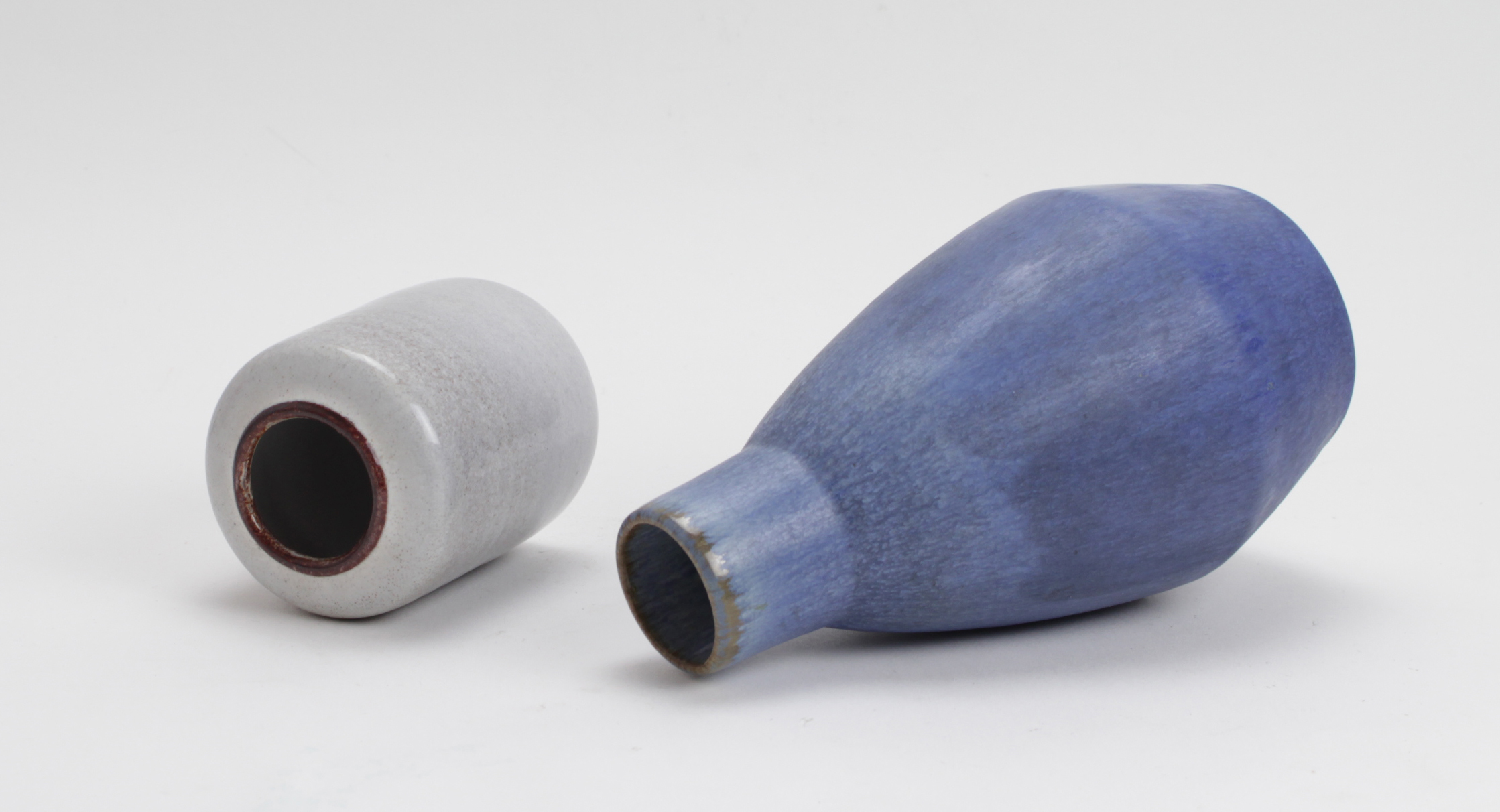 Faience- en Tegelfabriek Westraven - 2 aardewerk vazen kopen? Bied vanaf 10!