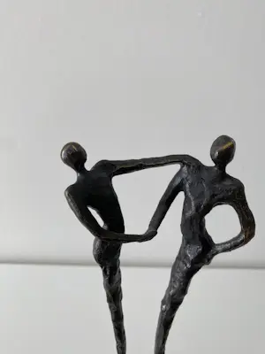 Corry Ammerlaan - Bronzen beeld "Bedankt"; hoogte 31 cm! kopen? Bied vanaf 75!