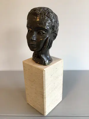 Astrid Veldhuyzen-Koppen - Sculptuur “ Luisteren “ kopen? Bied vanaf 59!