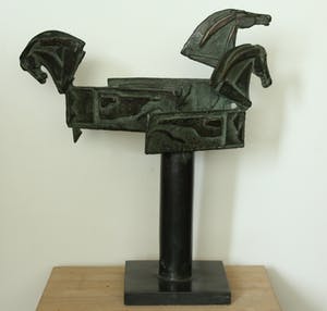 Eric Claus - Bronzen beeld paardenhoofden Rabobank: Kijken, Denken, Doen, 1992 kopen? Bied vanaf 795!