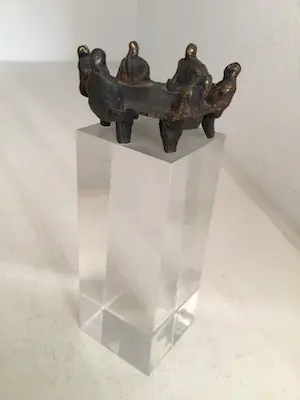 Corry Ammerlaan - Sculptuur “ In Overleg “ kopen? Bied vanaf 1!