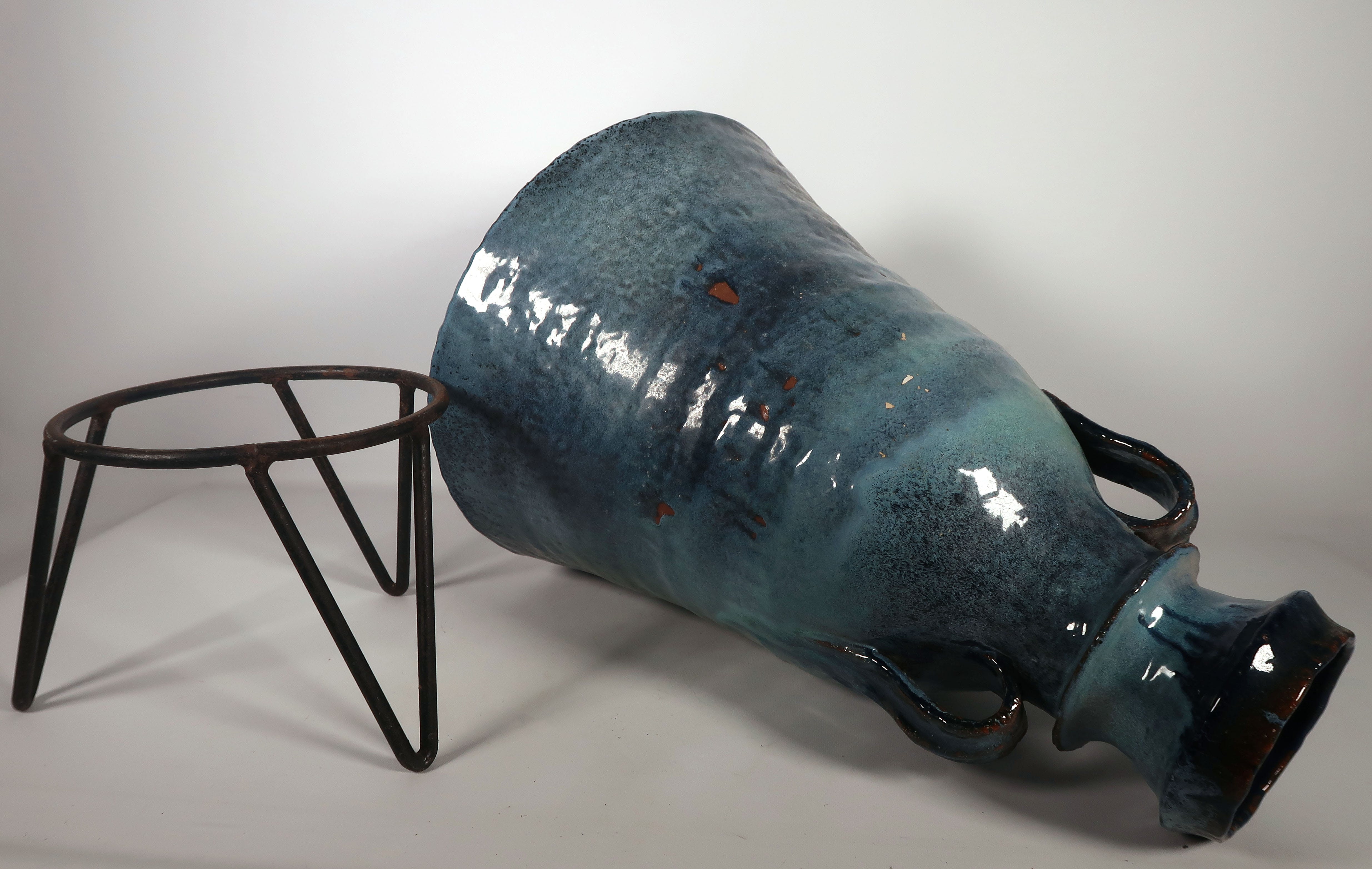 Peter von Hartsvelt Müller - Aardewerk, Amfora vaas met standaard (Groot) kopen? Bied vanaf 70!