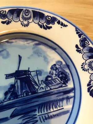 Amstelhoek - delfts blauw bordje 12,5 cm handwerk door Elesva Amsterdam kopen? Bied vanaf 1!