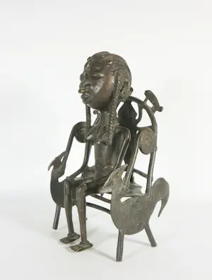 Ashanti - Bronzen beeld, Koningin op troon kopen? Bied vanaf 80!