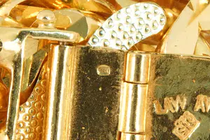 70 - MASSIEF 20 karaats gouden gourmette armband - mat & glans afwerking kopen? Bied vanaf 1970!