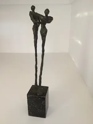 Corry Ammerlaan - Sculptuur “ DANK “. 28 cm hoog - gesigneerd kopen? Bied vanaf 1!