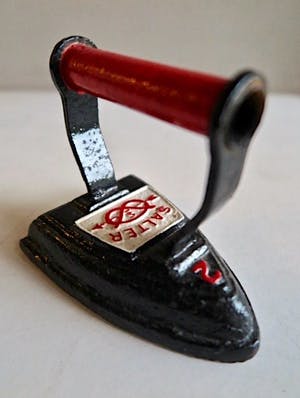 Curiosa - Collectie klein antiek (9): Engeltjeslampje, Olielamp, Kaarslontenknippers etc. kopen? Bied vanaf 1!