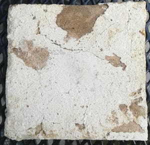 Niet of onleesbaar gesigneerd - 17e eeuwse tegel, gedecoreerd keramiek kopen? Bied vanaf 1!
