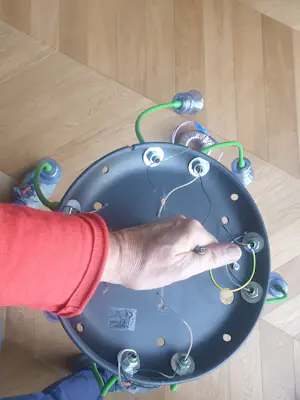 Borek Sipek - Plafonniere - 8 armig groen metaal met blauwe glaasjes kopen? Bied vanaf 125!