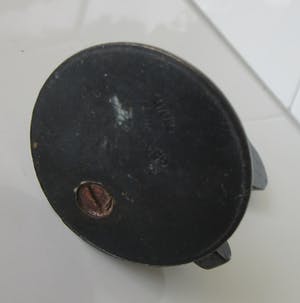 Niet of onleesbaar gesigneerd - Miniatuur bronzen buste Afrikaanse vrouw in Hagenauer stijl - ges. Gaag kopen? Bied vanaf 1!