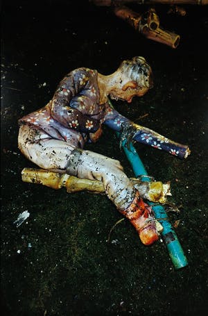 Cristobal Hara - C-Print op aluminium, Zonder titel - Ingelijst (Groot) kopen? Bied vanaf 1!