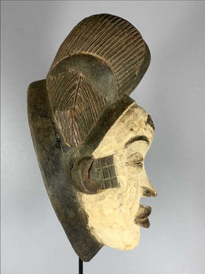Pumu - Tribal used Old African female mask from the Punu - Gabon. kopen? Bied vanaf 65!