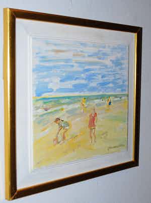 Niet of onleesbaar gesigneerd - kinderen op het strand - olieverf op paneel verkocht voor € 10!