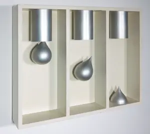 Jeroen Henneman - Wandobject, Vallende druppel kopen? Bied vanaf 1000!