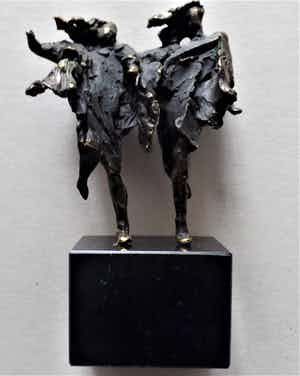 Bernadette Leijdekkers - Dansende Vrouwen - Brons / Metaal verkocht voor € 59!