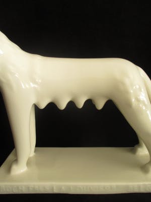 Royal Boch - Poseleine Romeinse Wolvin — België kopen? Bied vanaf 1!