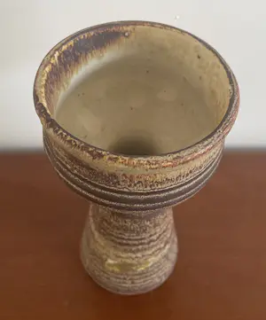 Keramische industrie Loré - Brutalistische kunstaardewerken kandelaar model B132 - ontwerp Matt Camps kopen? Bied vanaf 38!