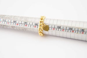 2535 - mooie 22 karaats geel-gouden schakelring met harthangertje - gekeurd kopen? Bied vanaf 370!